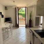 アパート T2 40 M2 Henri Iv Centre-ville,1 Parking Et Balcon *