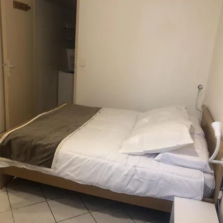 Apartment Appartement T2 40 M2 Henri IV Centre-Ville,1 Chambre Parking Et Balcon Aix-les-Bains