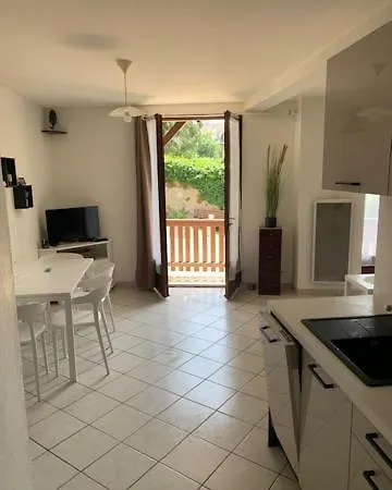 Apartment Appartement T2 40 M2 Henri IV Centre-Ville,1 Chambre Parking Et Balcon *
